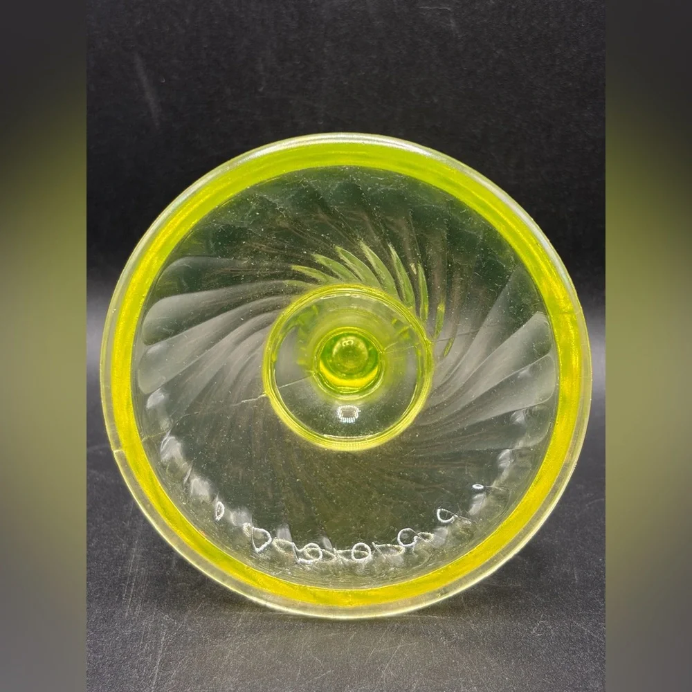 Vintage Vaseline Uranium Optic Twist Glass Candlestick Candle Holder Collectible